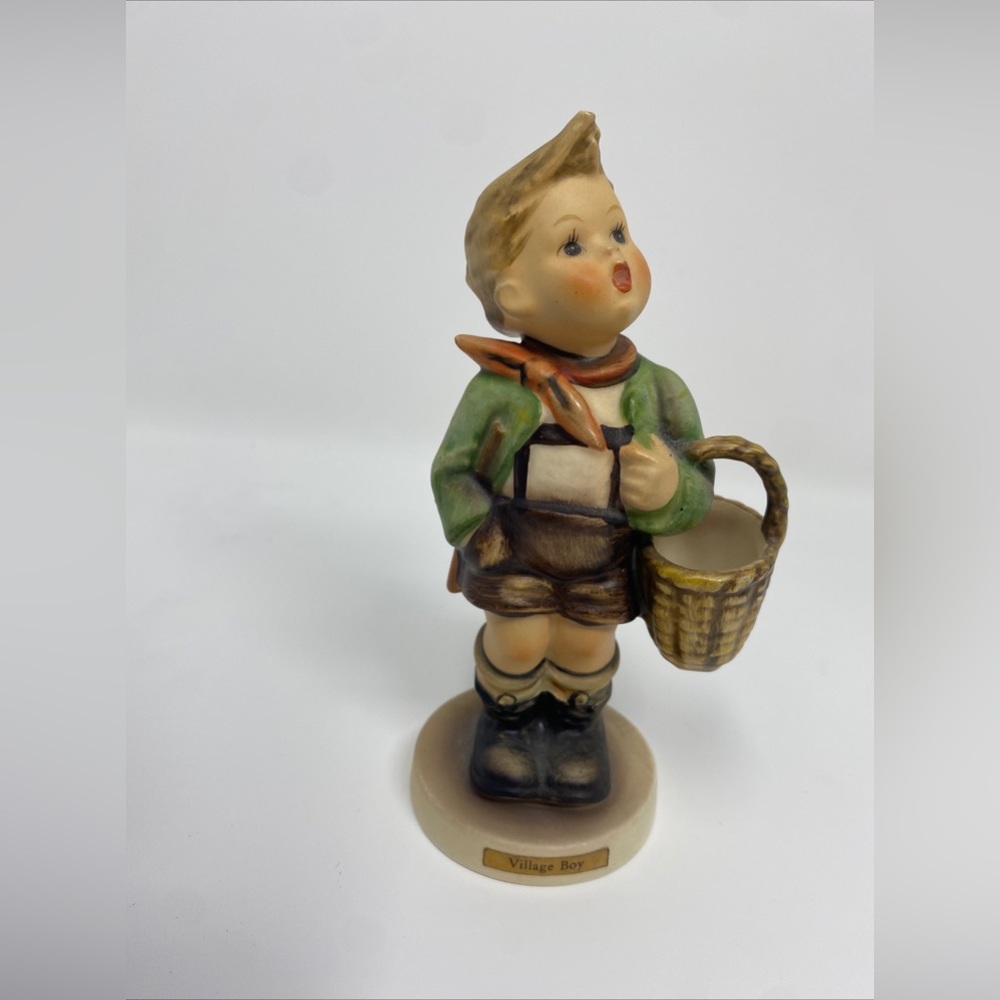 Hummel Village boy with basket Figurine Goebel Germany 51 vintage TMK3